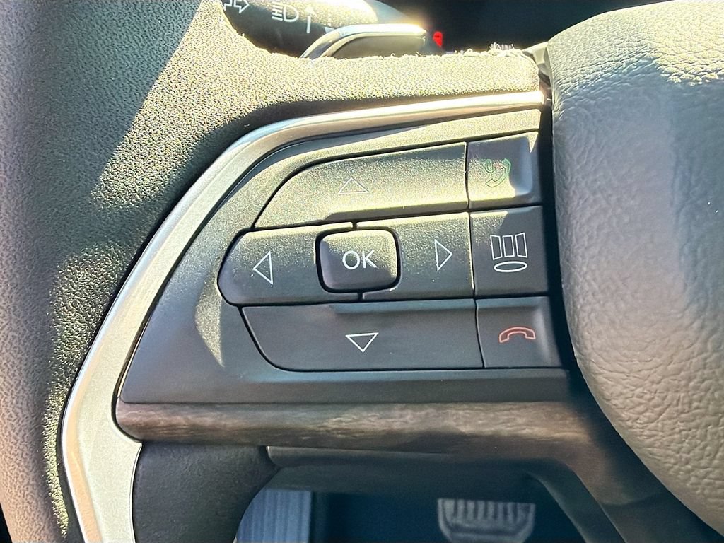 New 2026 Jeep Grand Cherokee Altitude AWD/4WD image 36