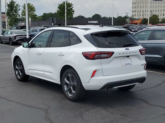 Used 2023 Ford Escape ST-Line Select w/ Tech Pack #2 AWD/4WD image 4