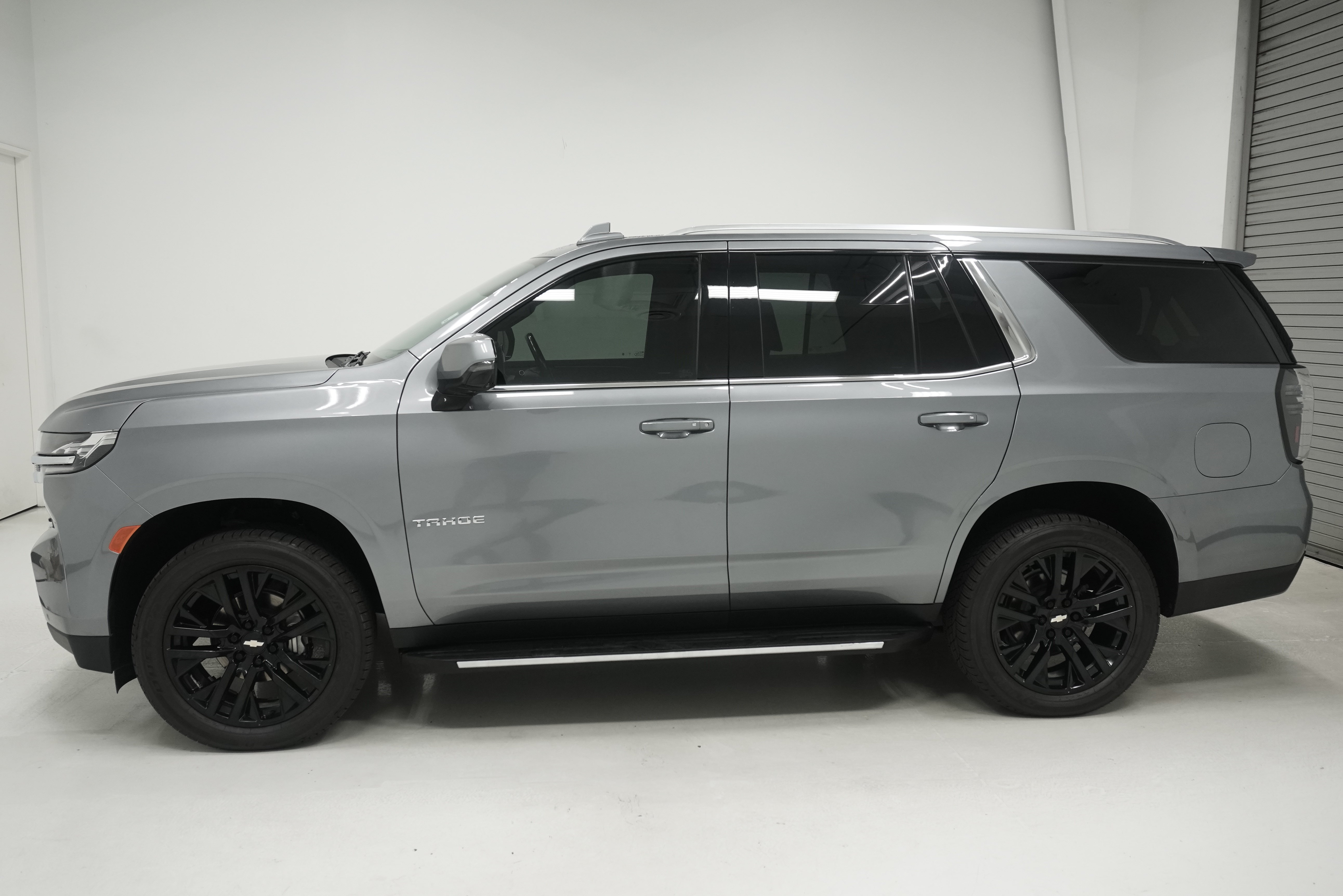 Used 2022 Chevrolet Tahoe LT w/ Luxury Package AWD/4WD image 6