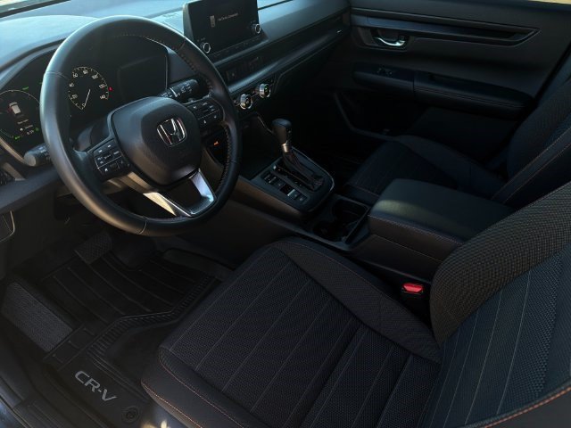 Used 2025 Honda CR-V Sport image 11