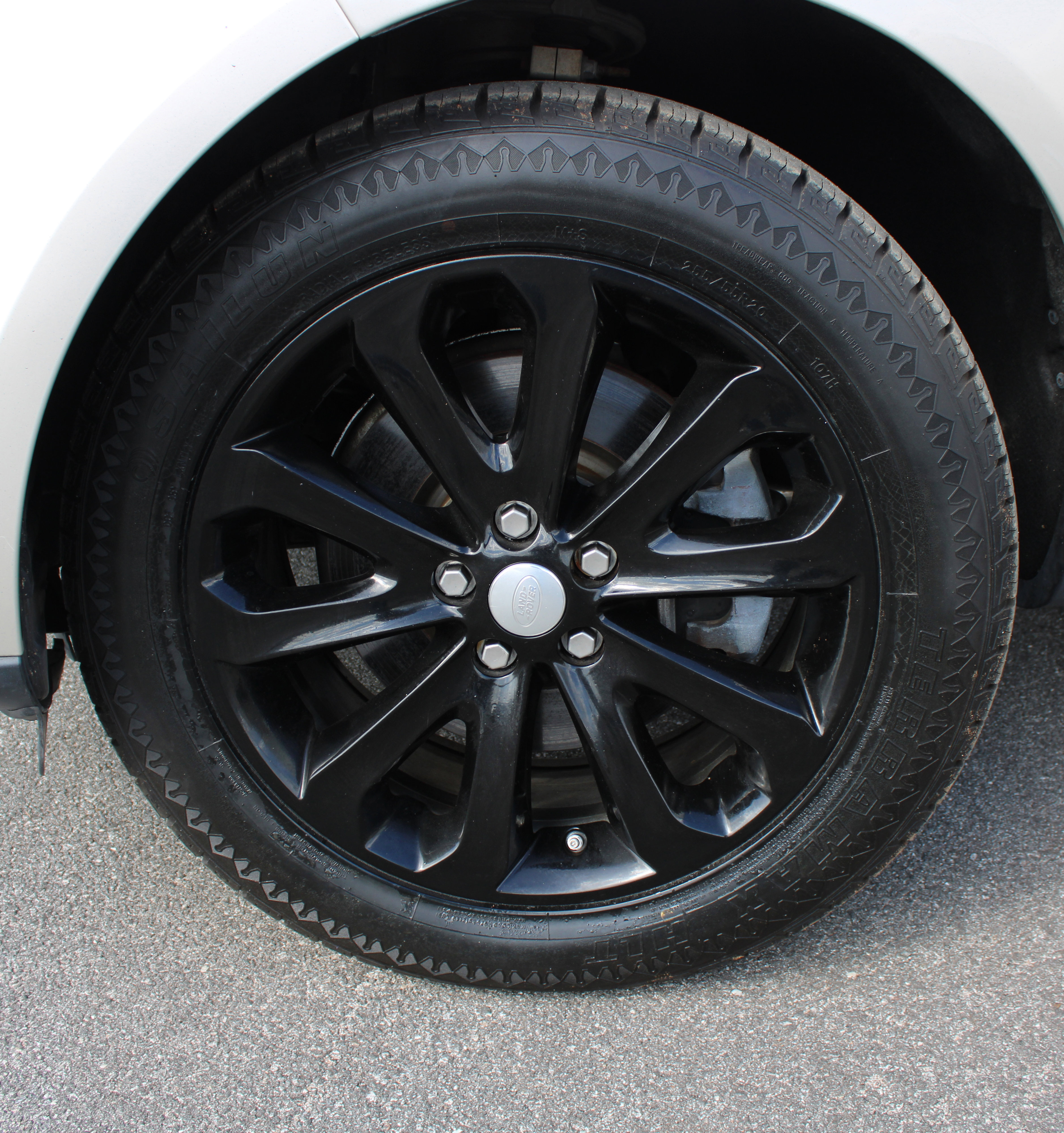 Used 2014 Land Rover Range Rover HSE image 17