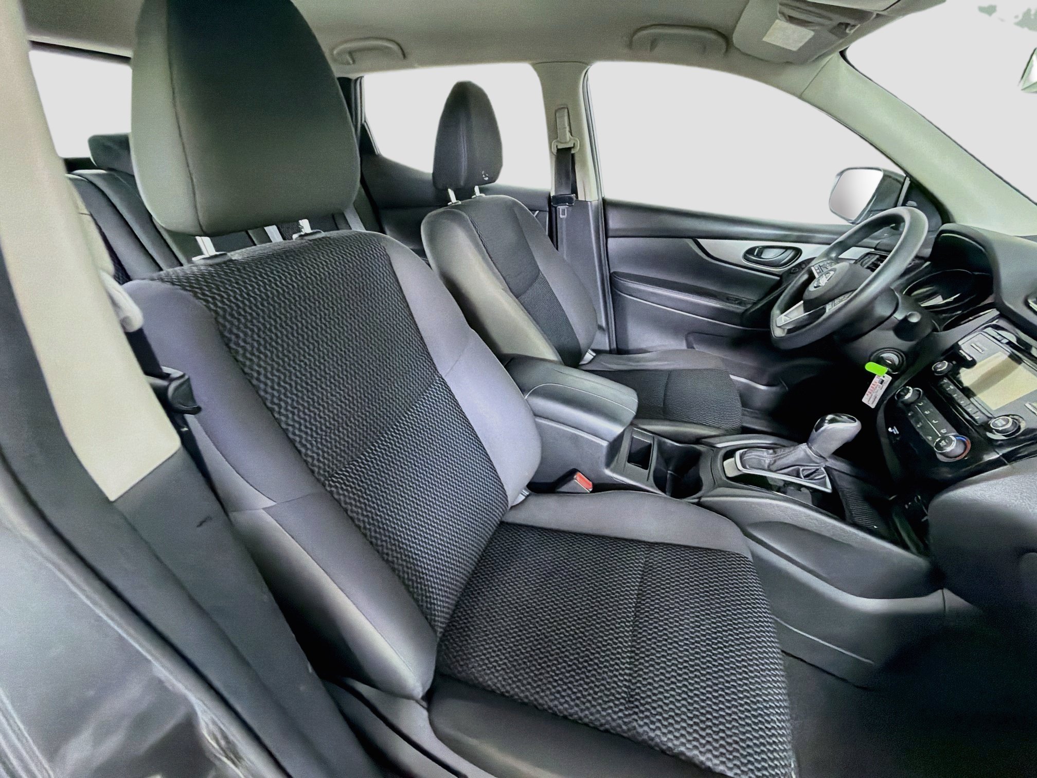 Used 2018 Nissan Rogue Sport S FWD image 29