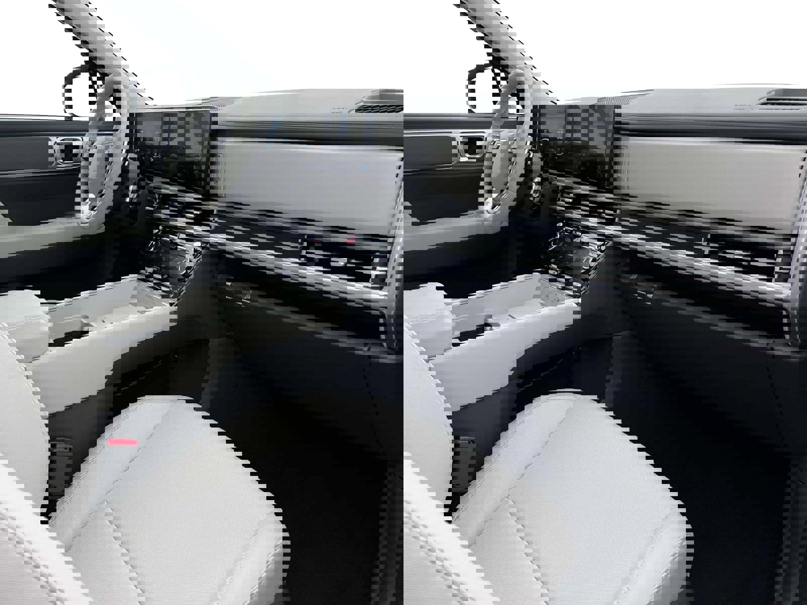 New 2026 Hyundai Santa Fe SE image 15