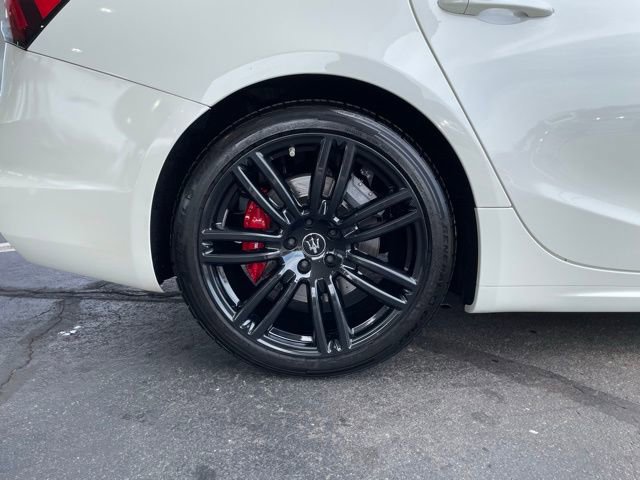 Used 2021 Maserati Ghibli S image 36