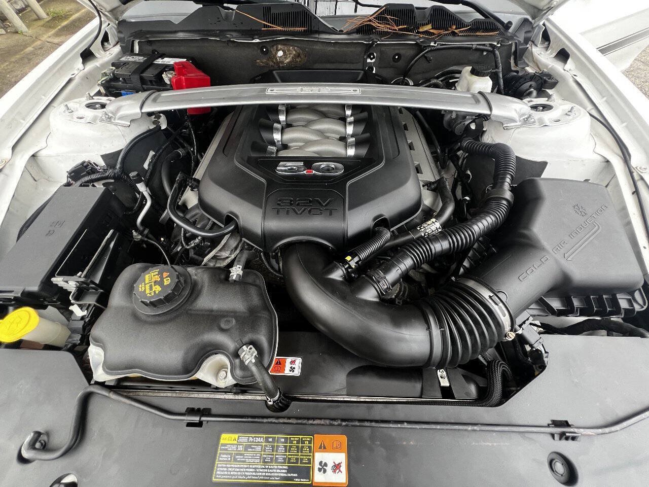 Used 2012 Ford Mustang GT Premium RWD image 14