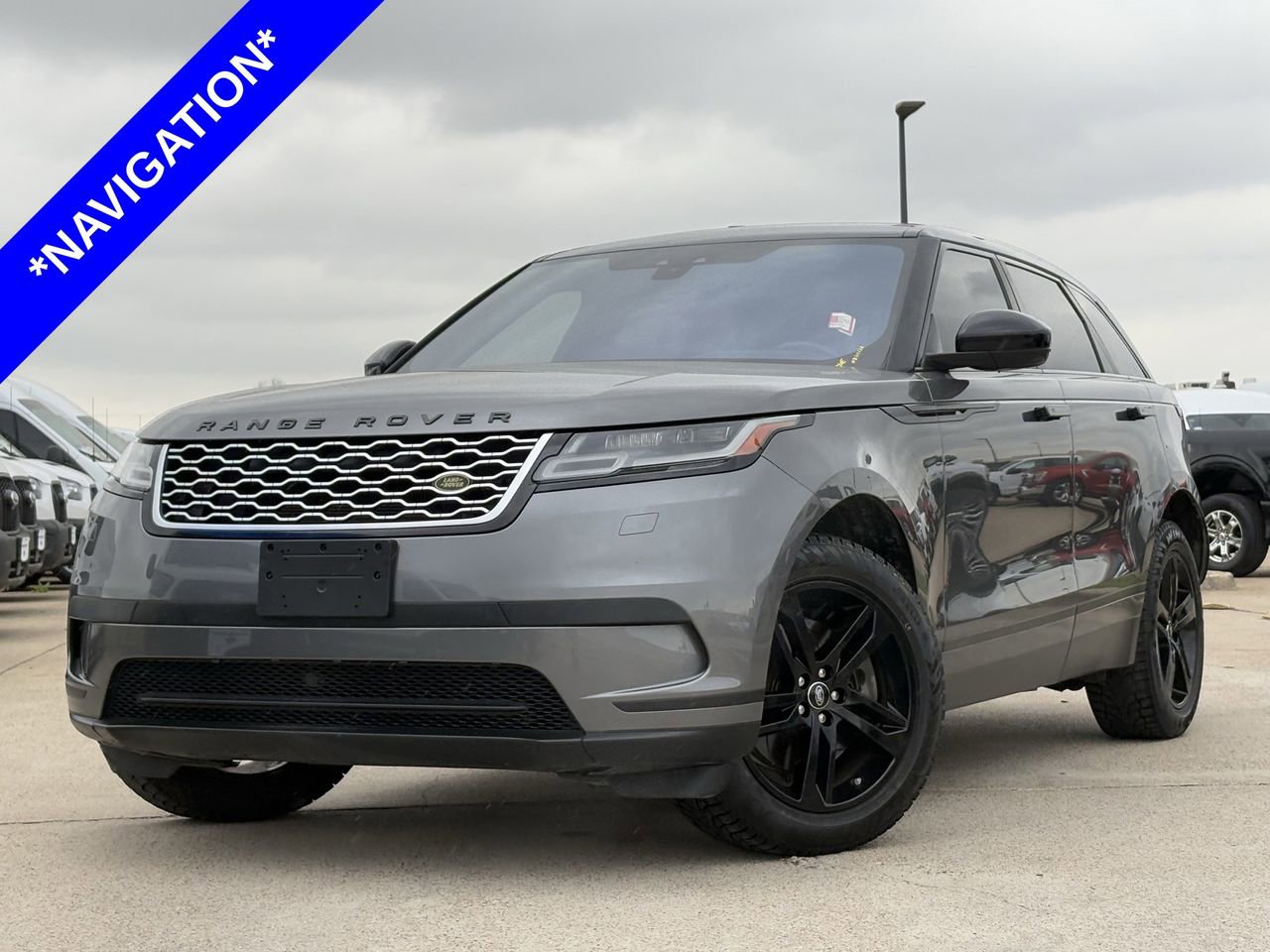 Used 2018 Land Rover Range Rover Velar S image 2