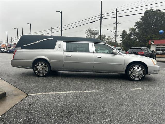 Used 2010 Cadillac DTS Hearse image 3
