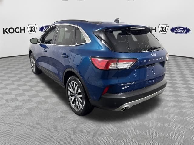 Used 2020 Ford Escape Titanium image 6