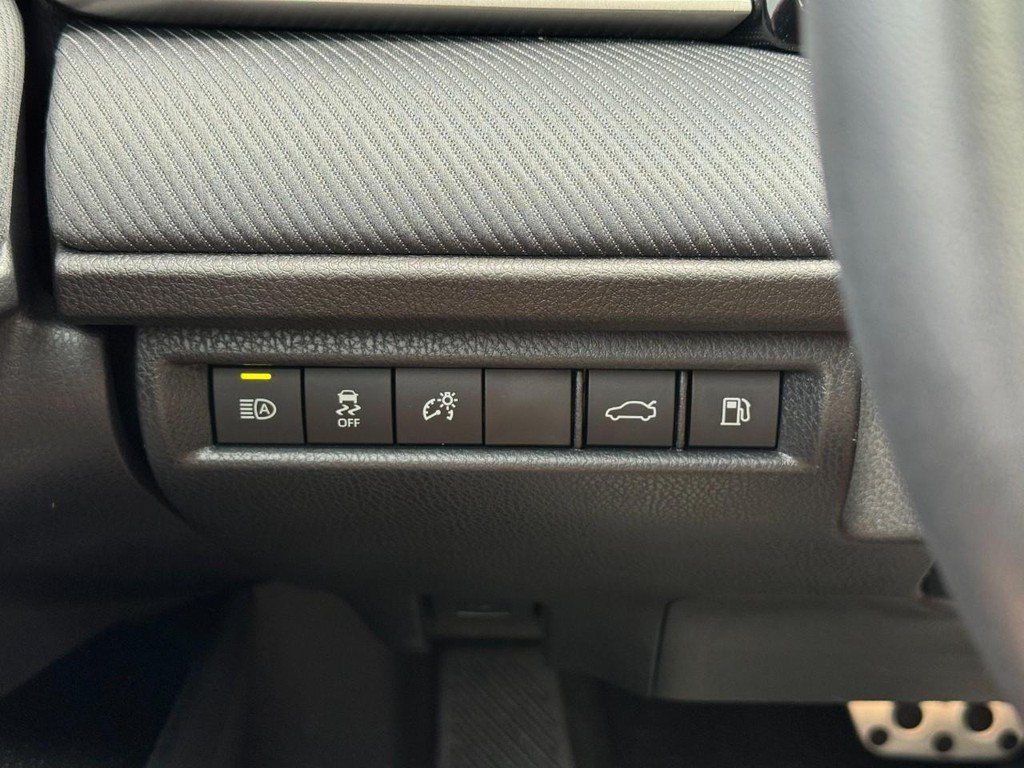 Used 2026 Toyota Camry SE w/ Multimedia Upgrade Package FWD image 25