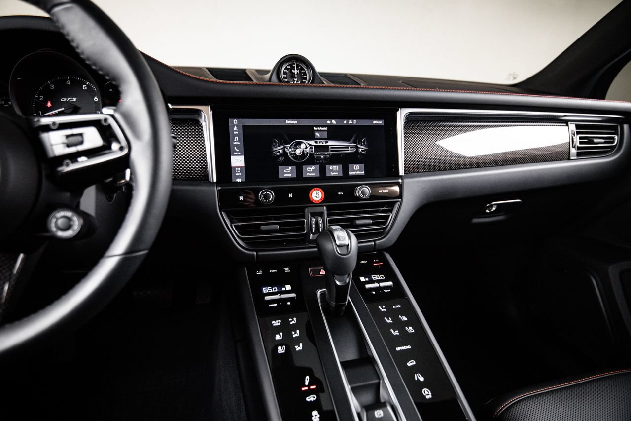 Certified 2026 Porsche Macan GTS AWD/4WD image 19