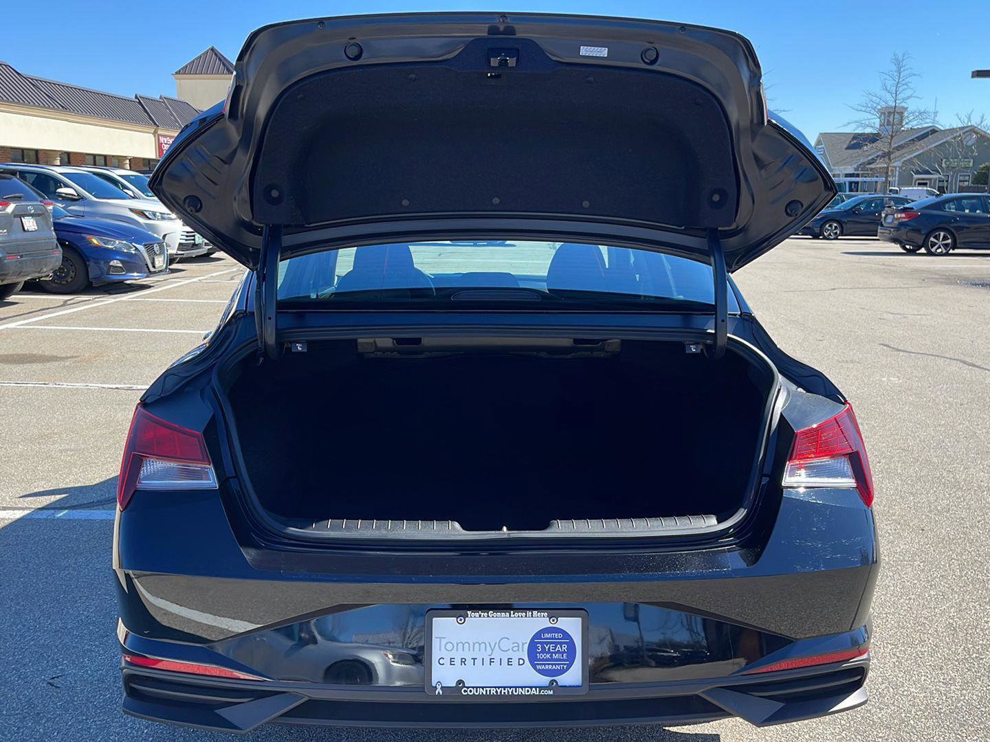 Used 2023 Hyundai Elantra SEL image 33