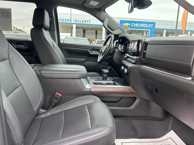 Used 2023 GMC Sierra 1500 SLT w/ SLT Premium Package image 33