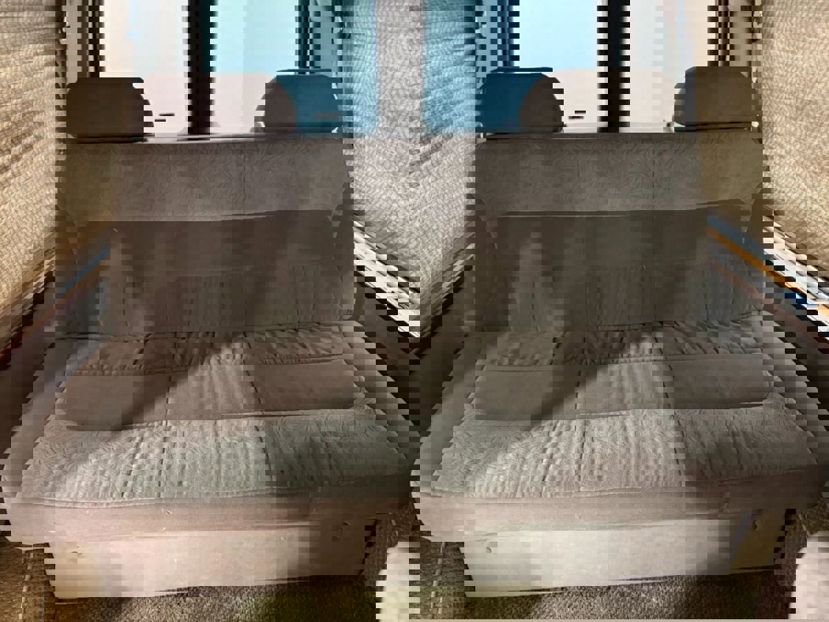 Used 2002 Chevrolet Express 1500 w/ LS Preferred Equipment Group image 23