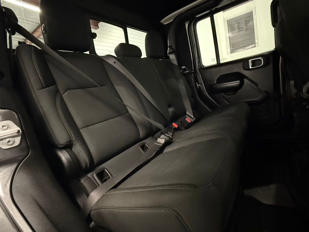 Used 2021 Jeep Gladiator Willys image 20