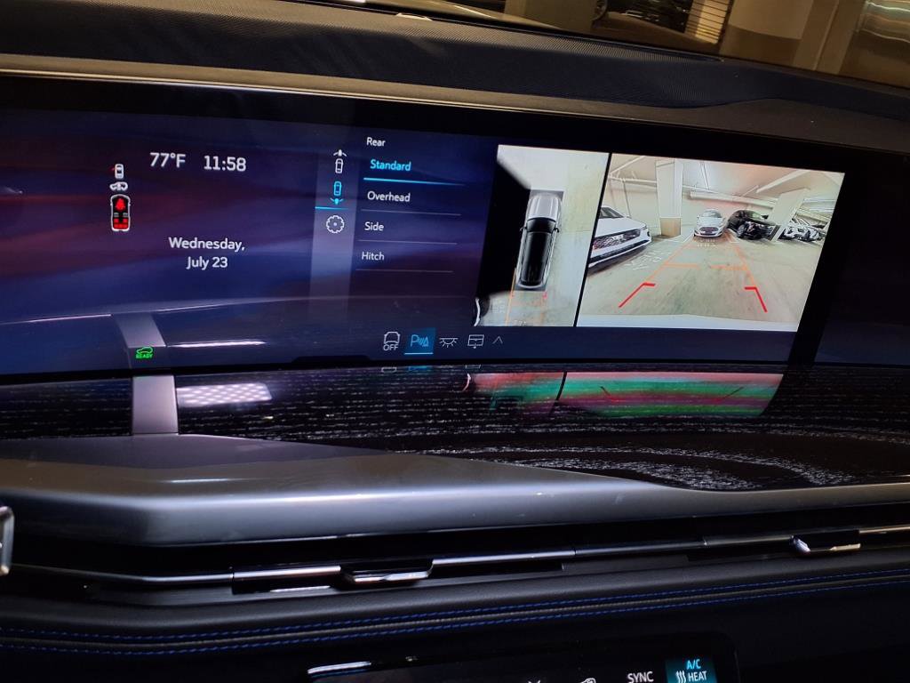 Used 2025 Cadillac Escalade IQ Luxury 1 image 17