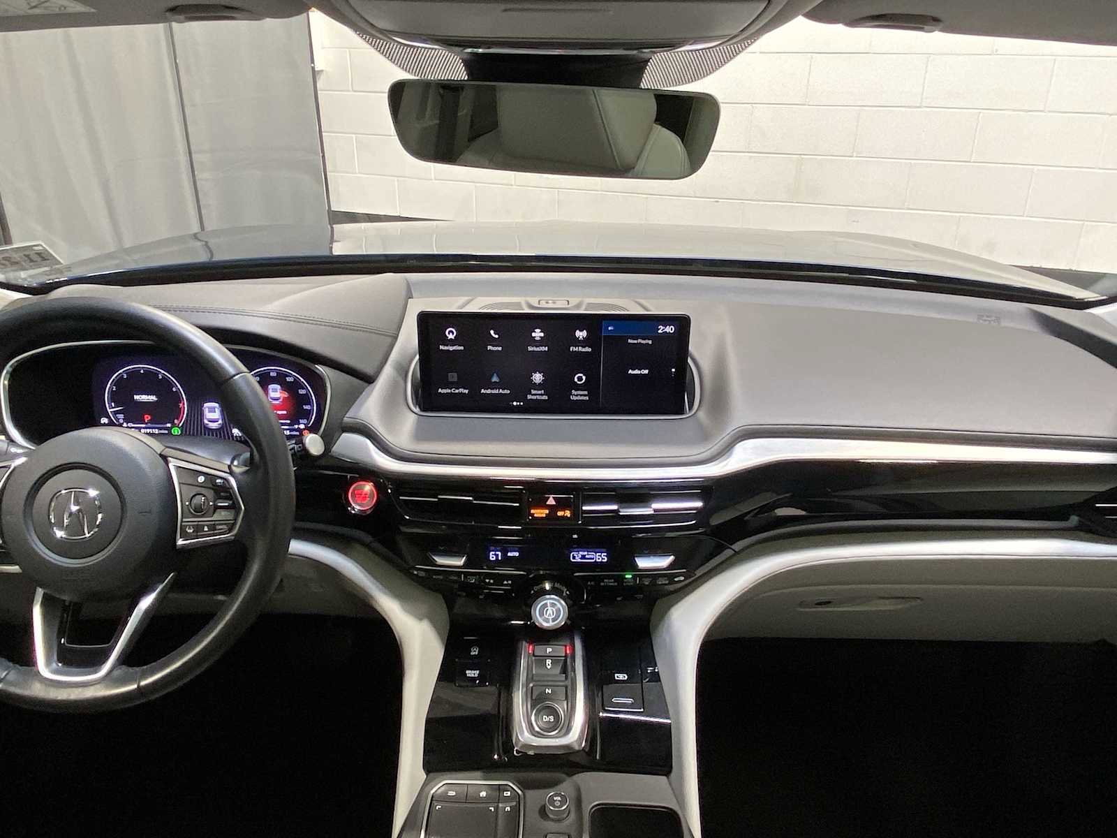 Used 2023 Acura MDX SH-AWD w/ Technology Package image 10