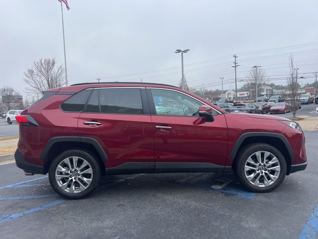 Used 2020 Toyota RAV4 Limited image 5