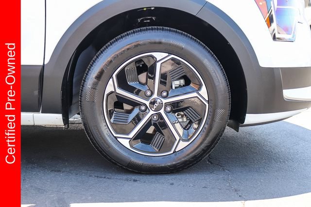Certified 2025 Kia Niro EX FWD image 13