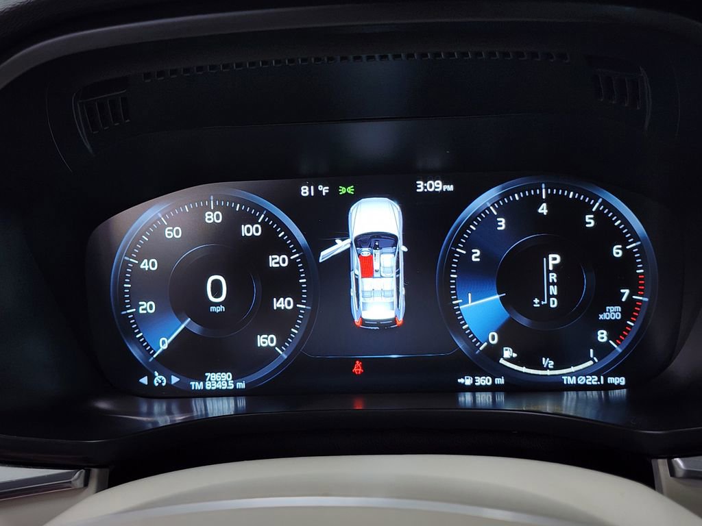 Used 2020 Volvo XC60 T6 Momentum AWD/4WD image 15