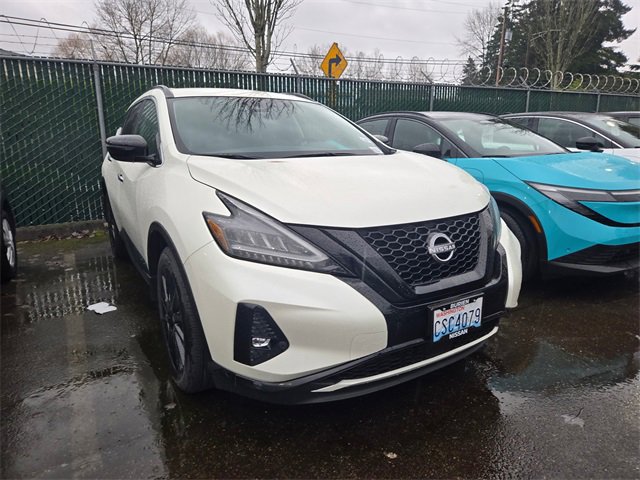 Used 2024 Nissan Murano SV w/ SV Midnight Edition Package image 2
