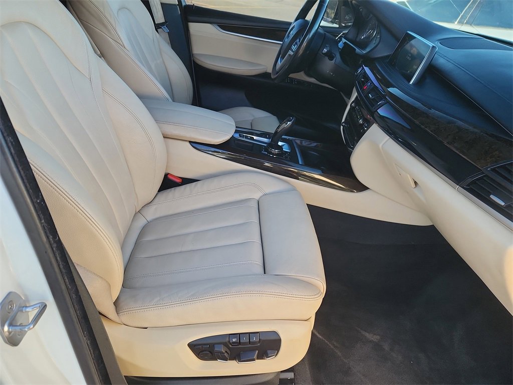 Used 2016 BMW X5 xDrive50i w/ Executive Package image 15