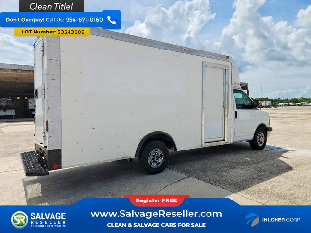 Used 2022 GMC Savana 3500 w/ Power Convenience Package RWD image 4