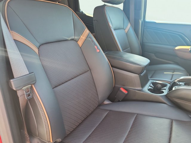 Used 2024 GMC Canyon AT4 w/ AT4 Premium Package AWD/4WD image 21