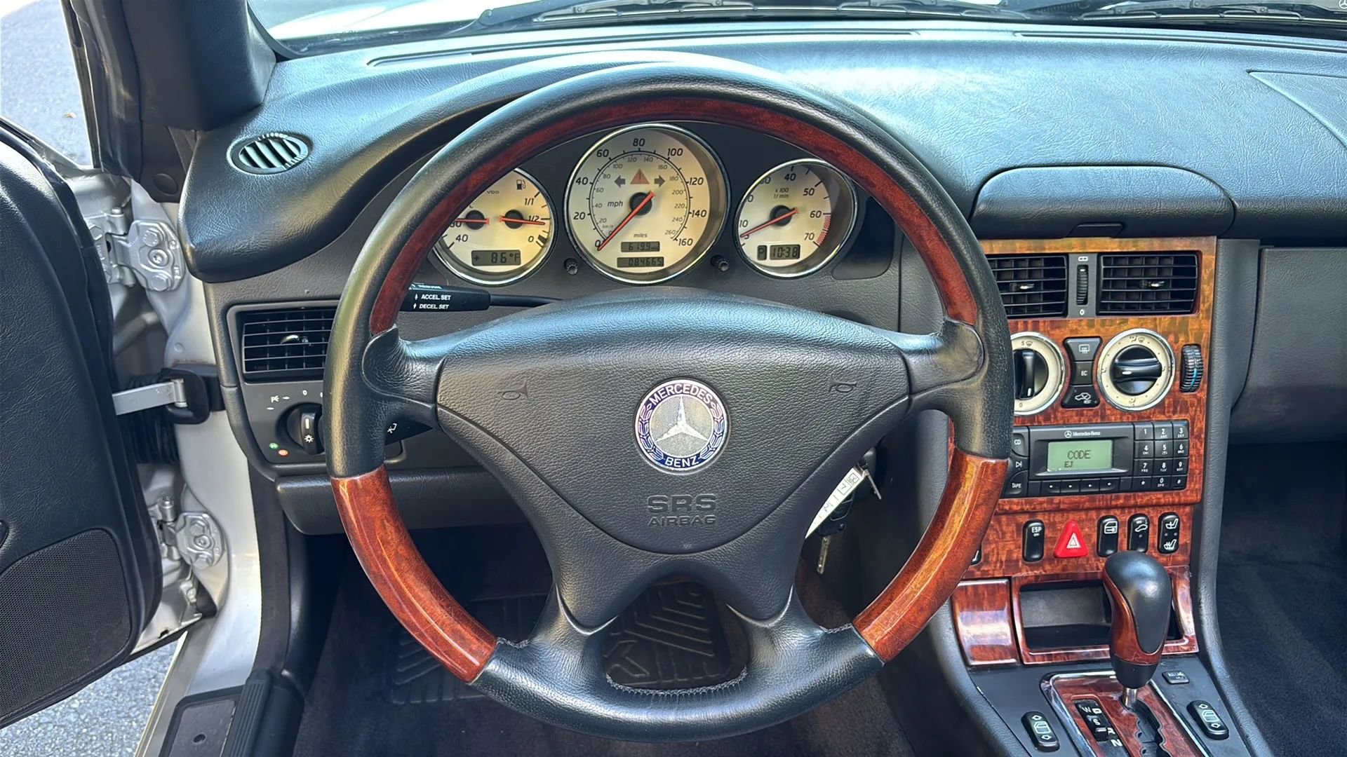 Used 2001 Mercedes-Benz SLK 320 image 29