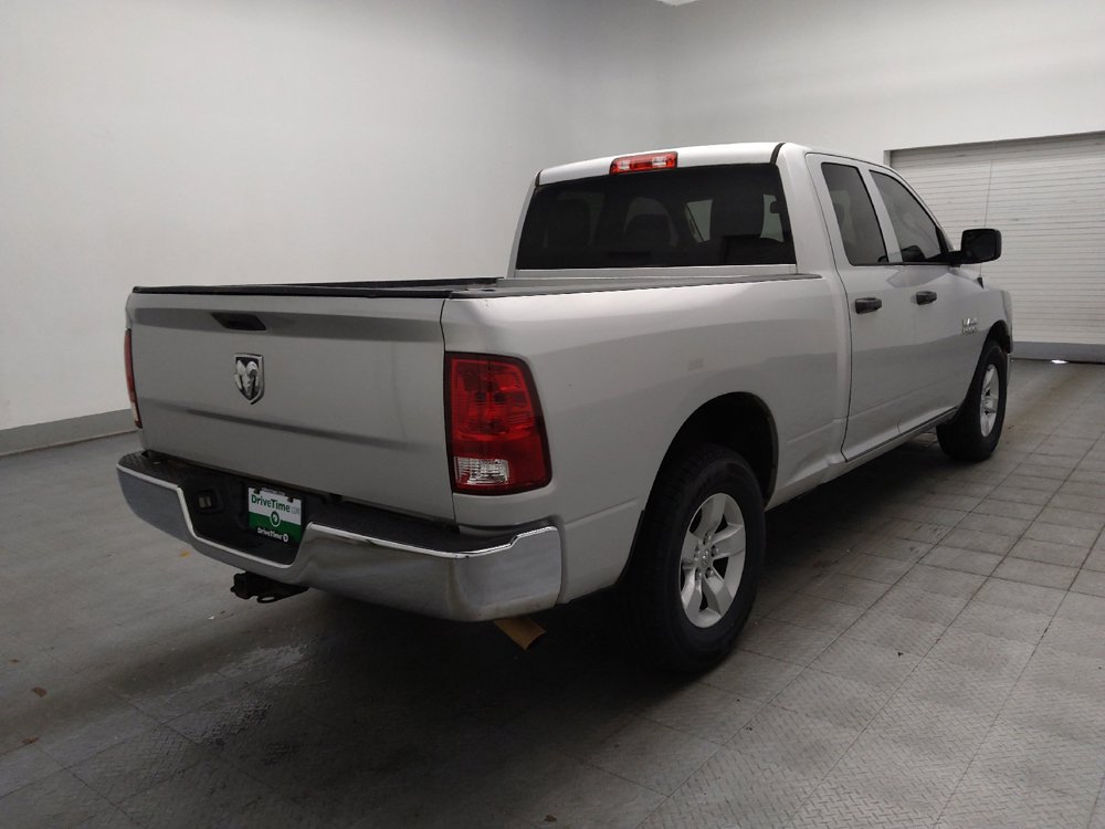 Used 2018 RAM 1500 Tradesman w/ Chrome Appearance Group RWD image 9
