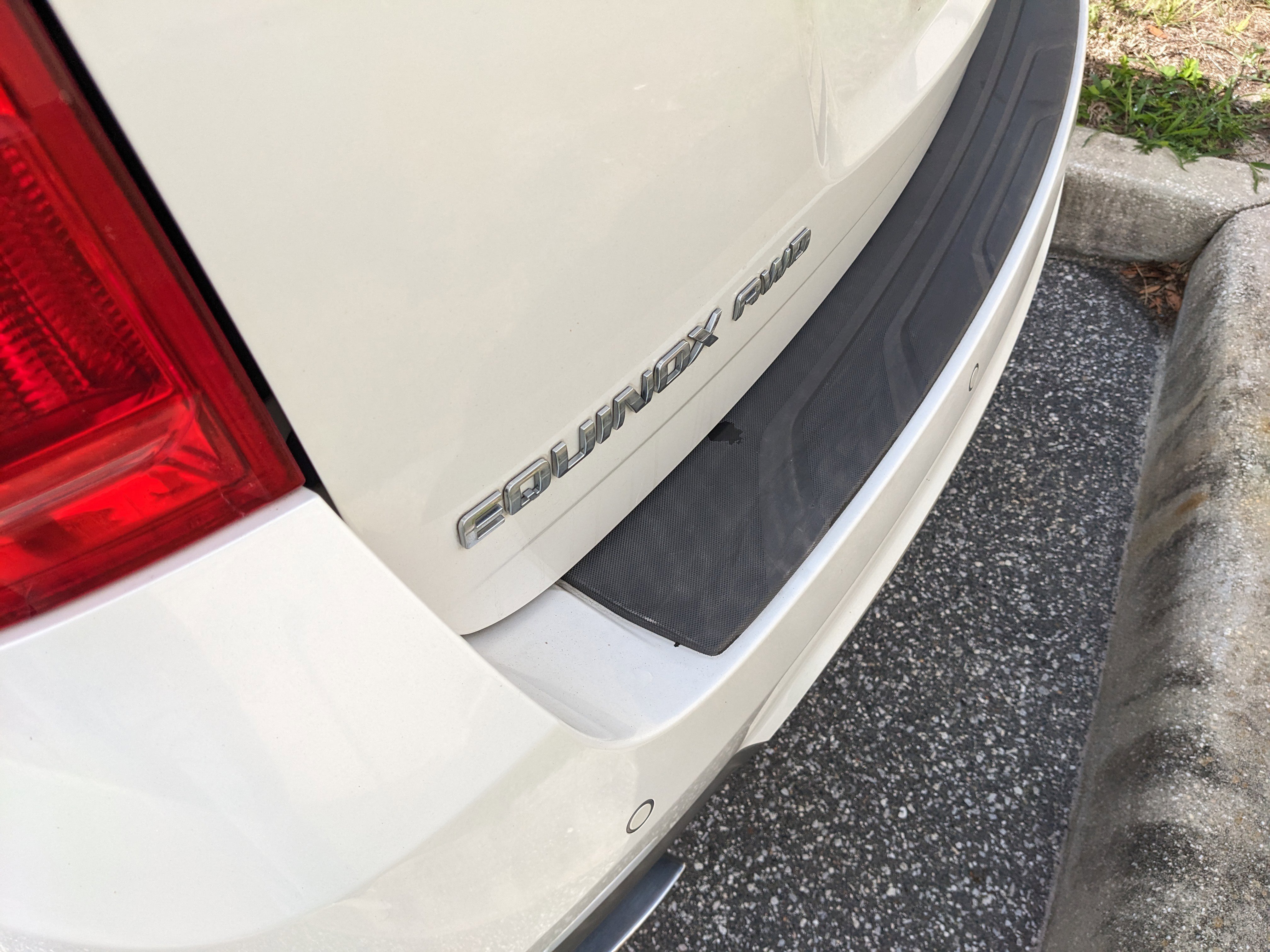 Used 2017 Chevrolet Equinox Premier w/ Enhanced Convenience Package image 12