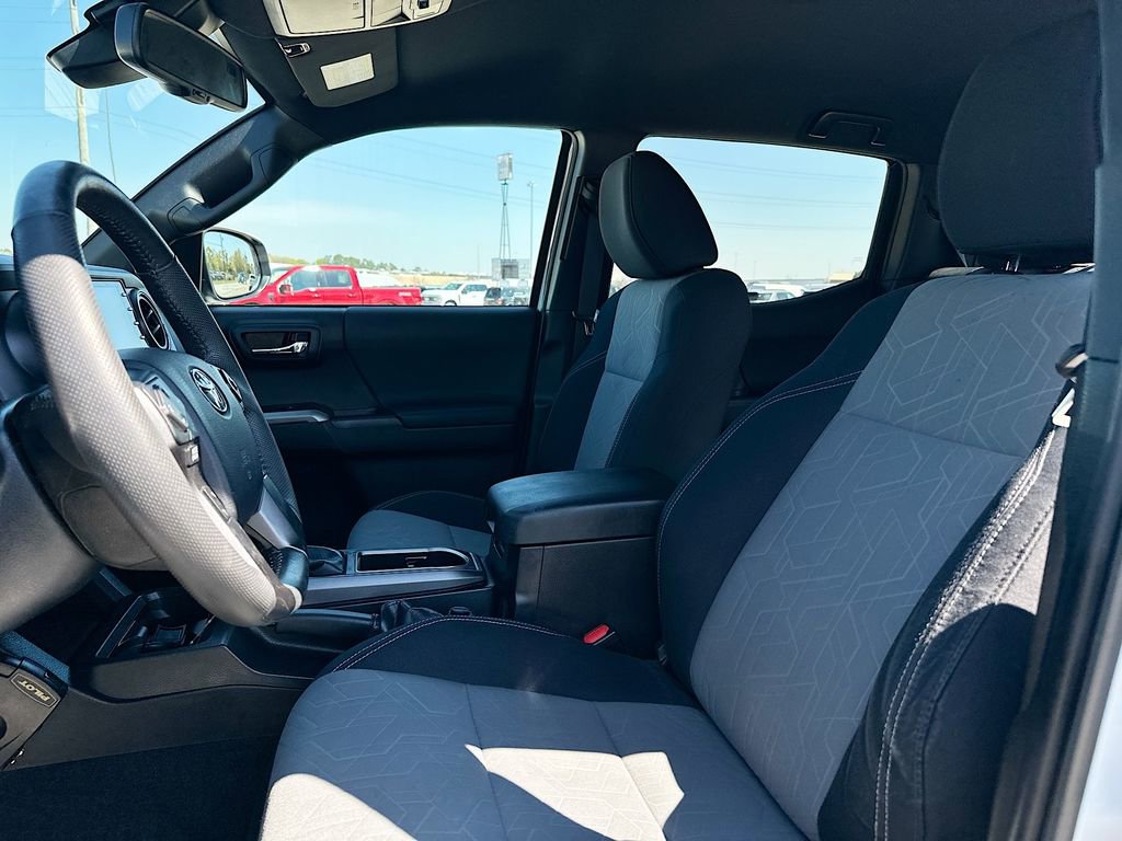 Used 2023 Toyota Tacoma TRD Sport image 8