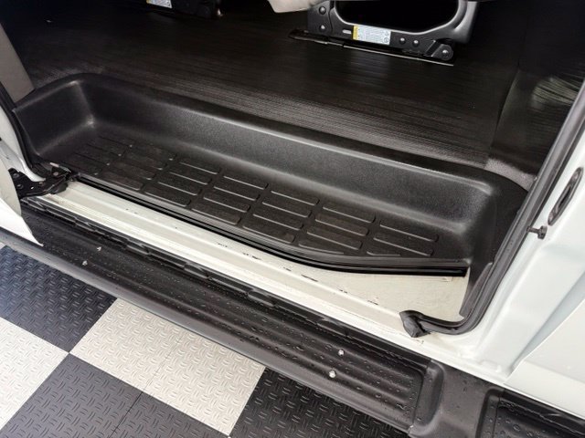 Used 2023 Chevrolet Express 3500 LS RWD image 21