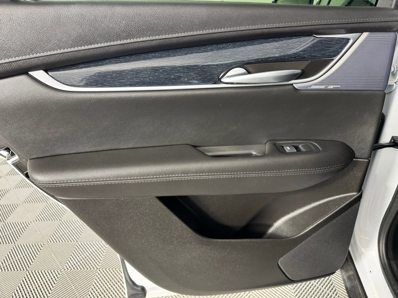Used 2025 Cadillac XT5 Premium Luxury image 25