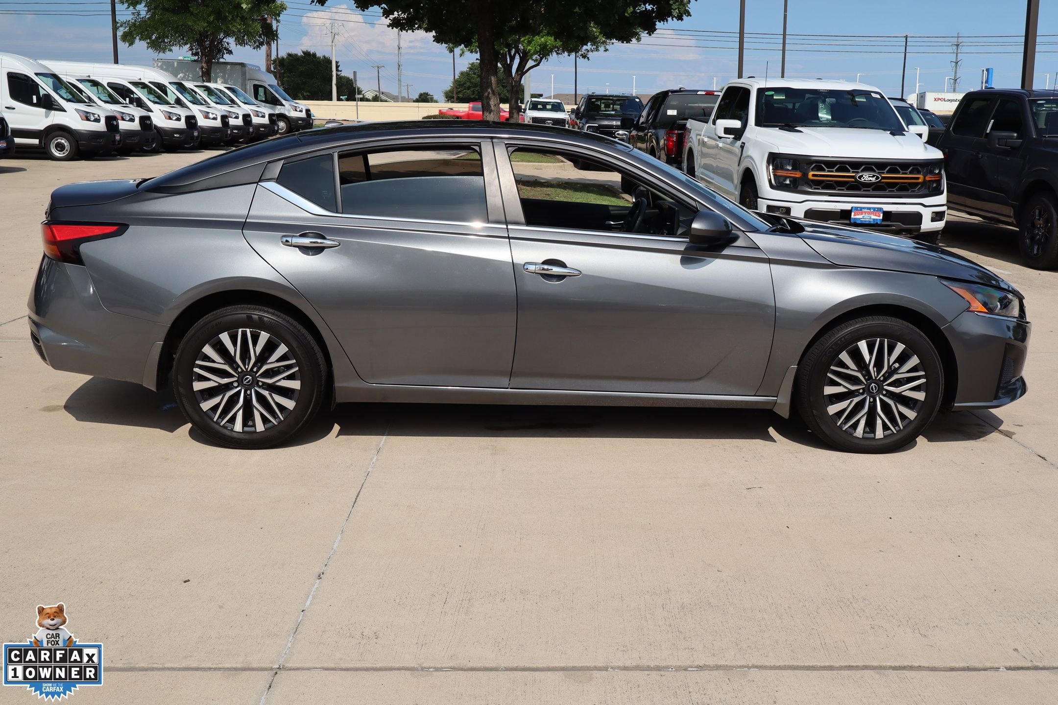 Used 2024 Nissan Altima 2.5 SV w/ SV Premium Package AWD/4WD image 2