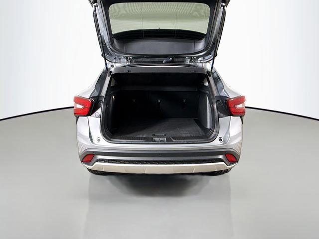 Used 2024 Chevrolet Trax LT w/ Driver Confidence Package image 26