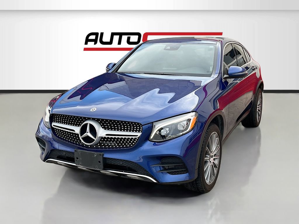 Used 2019 Mercedes-Benz GLC 300 4MATIC Coupe image 3
