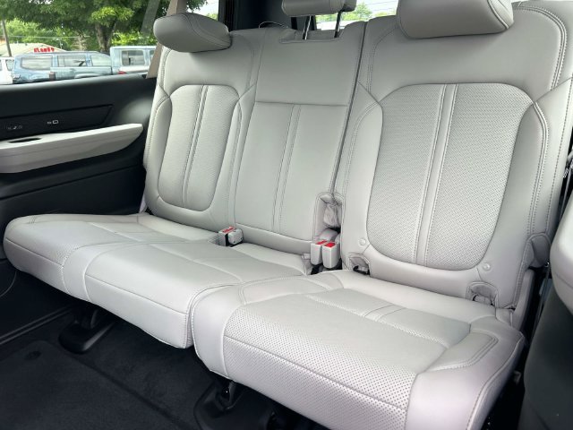 New 2026 Jeep Grand Wagoneer L Limited AWD/4WD image 21