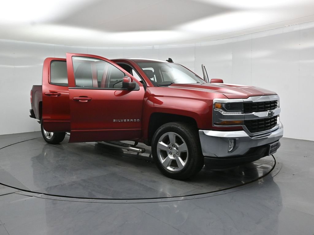 Used 2018 Chevrolet Silverado 1500 LT w/ All Star Edition image 30