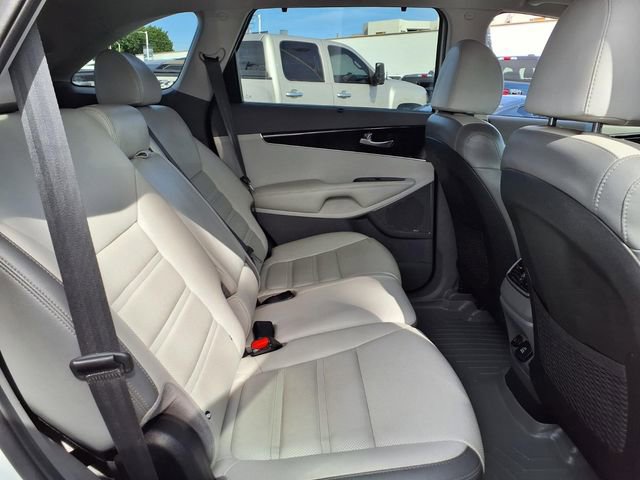 Used 2019 Kia Sorento SX image 24