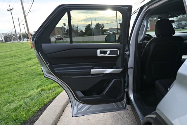 Used 2020 Ford Explorer XLT w/ Comfort Package AWD/4WD image 24