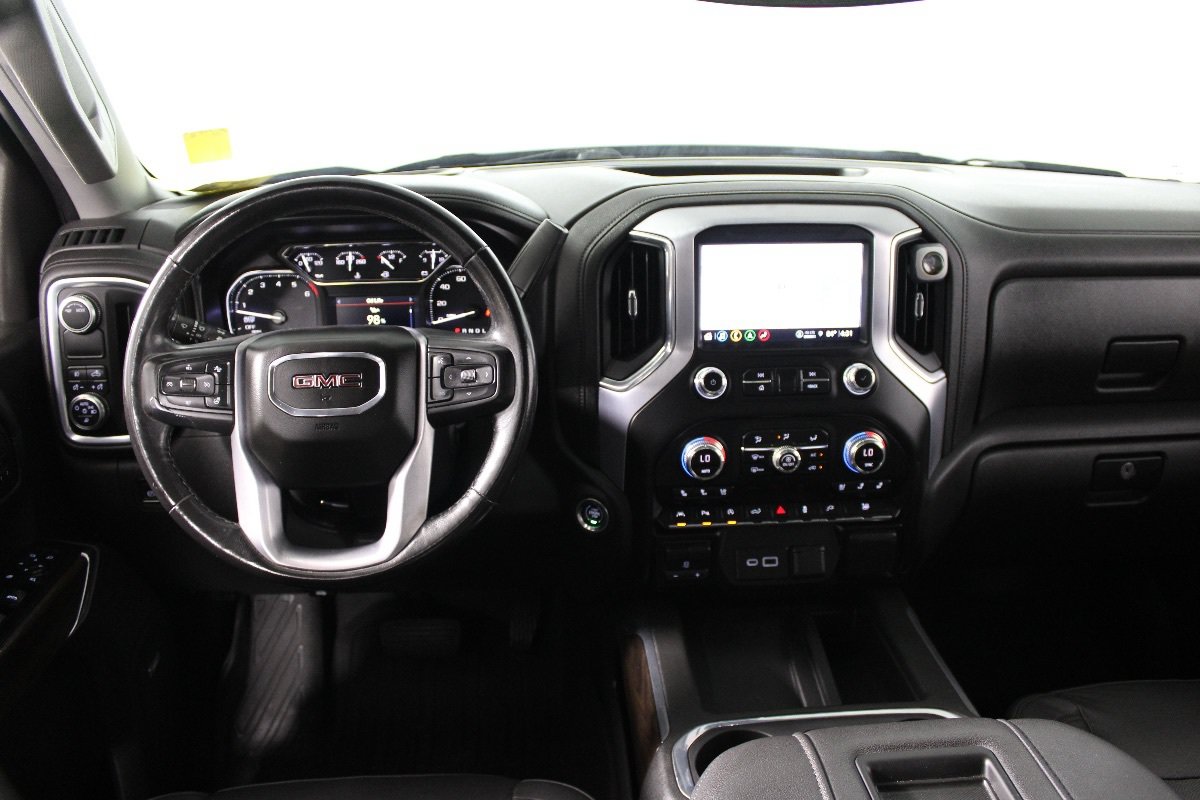Used 2021 GMC Sierra 1500 SLT w/ SLT Premium Plus Package RWD image 4