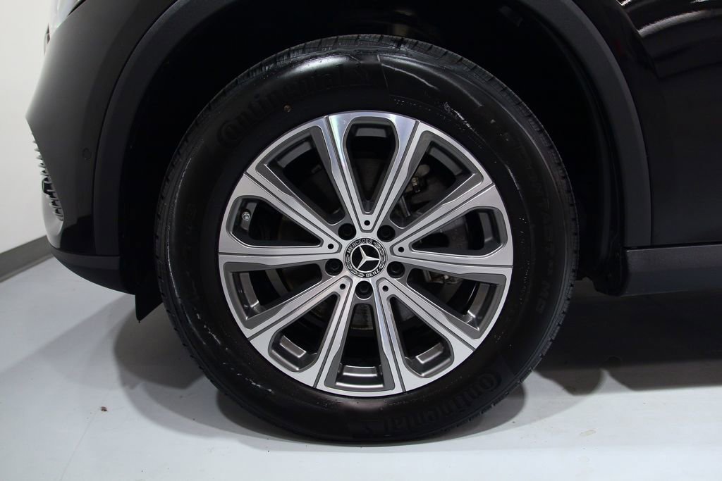 Certified 2026 Mercedes-Benz GLC 300 4MATIC image 17