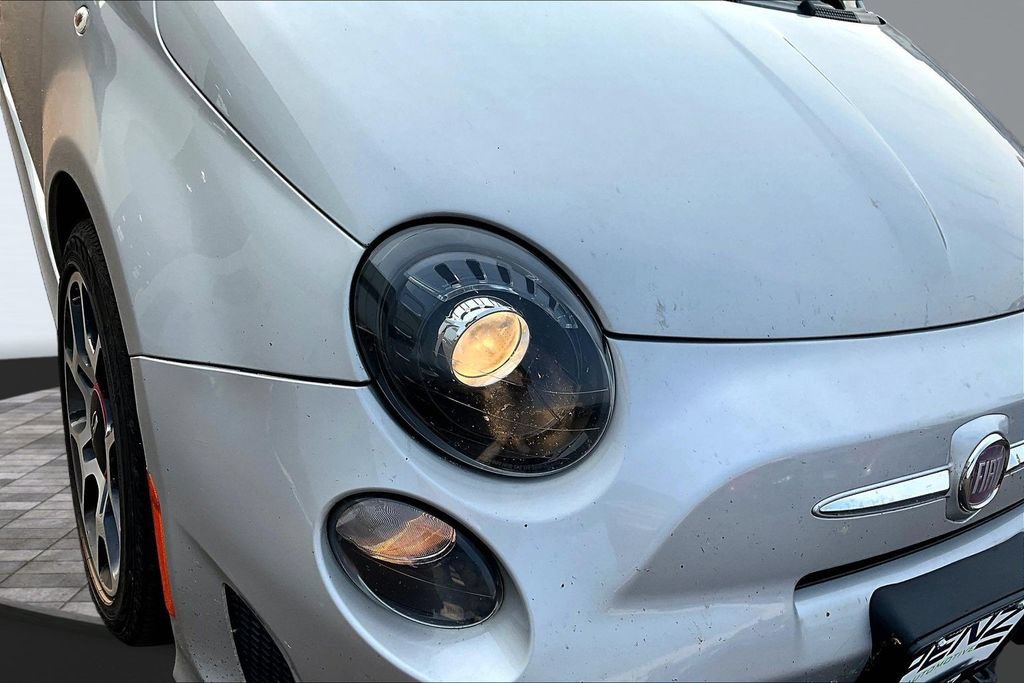 Used 2013 FIAT 500 Turbo w/ Comfort/Convenience Group FWD image 21