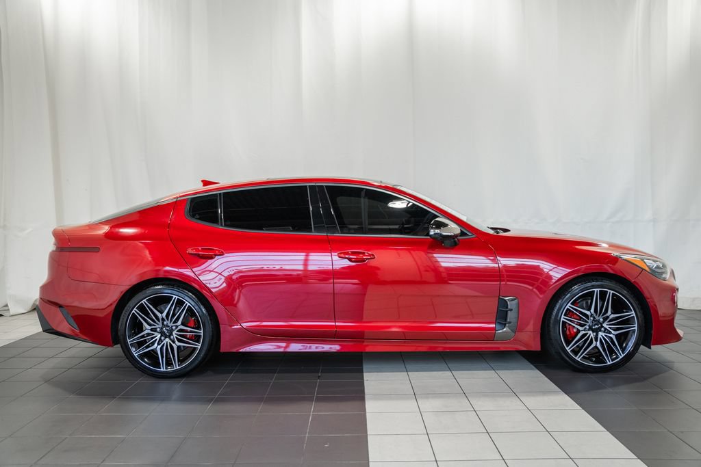 Used 2022 Kia Stinger GT2 AWD/4WD image 3