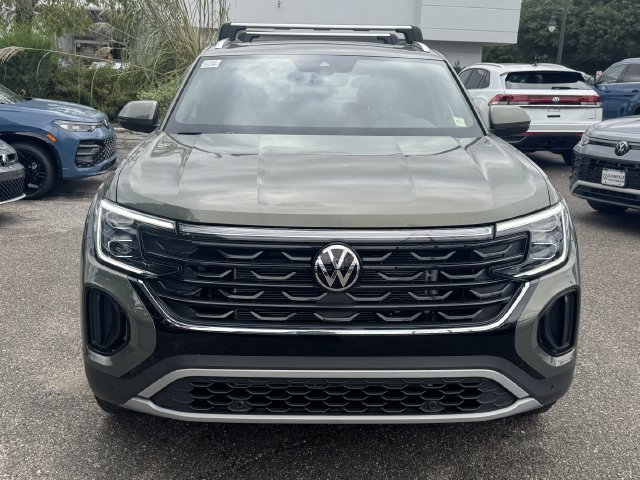 Used 2026 Volkswagen Atlas Cross Sport SE AWD/4WD image 2