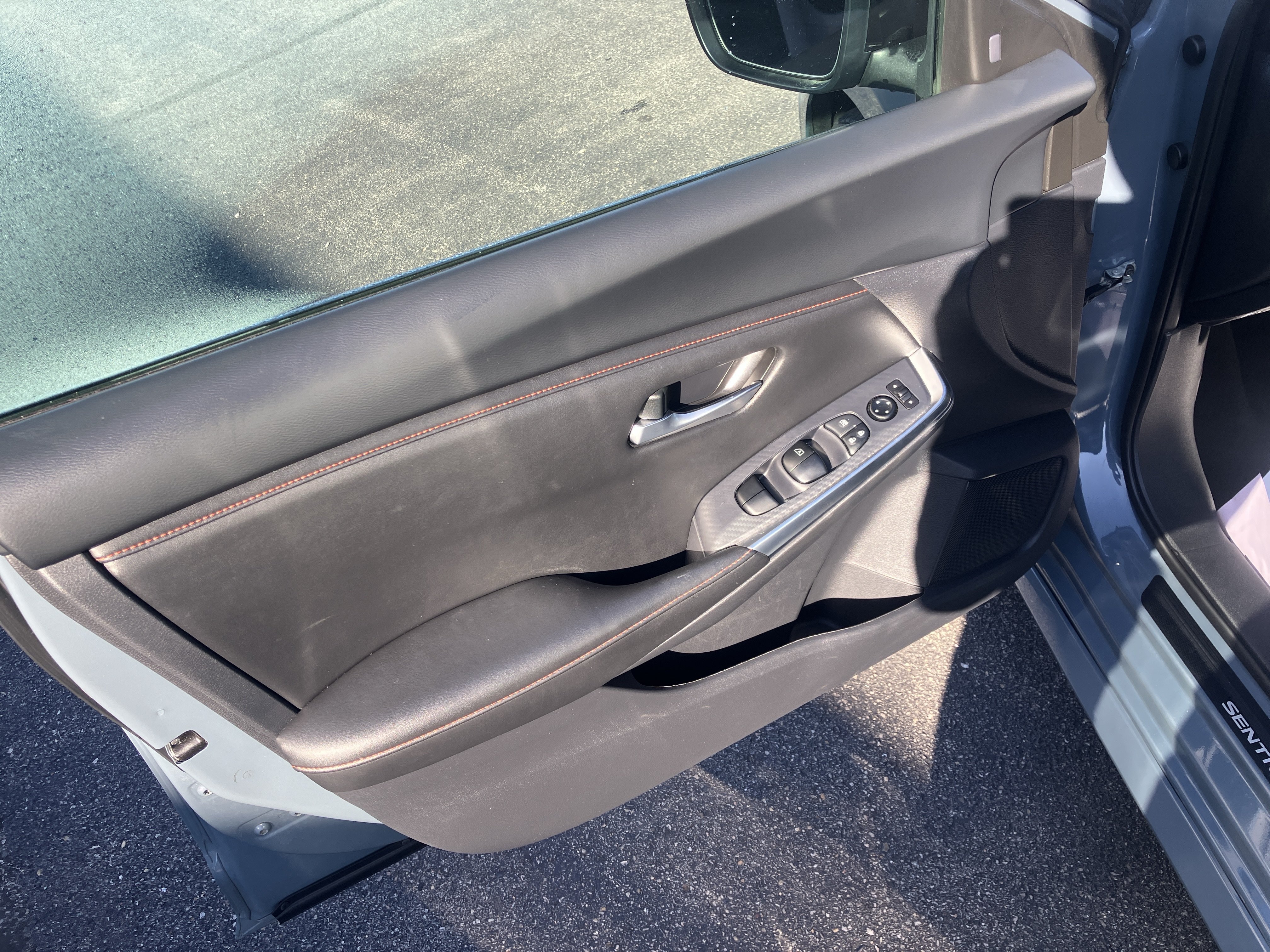Used 2024 Nissan Sentra SR FWD image 15