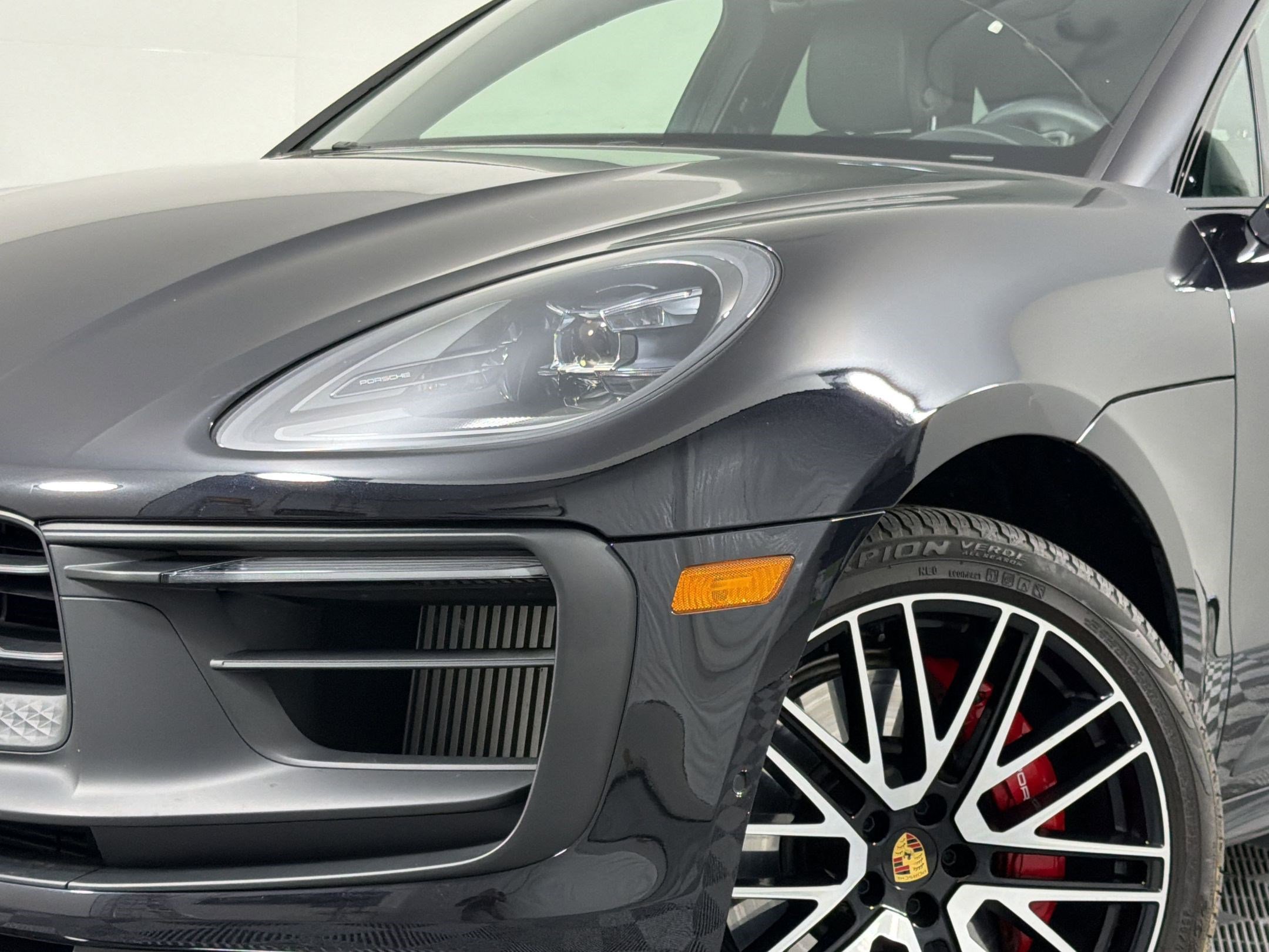 Certified 2023 Porsche Macan GTS AWD/4WD image 6
