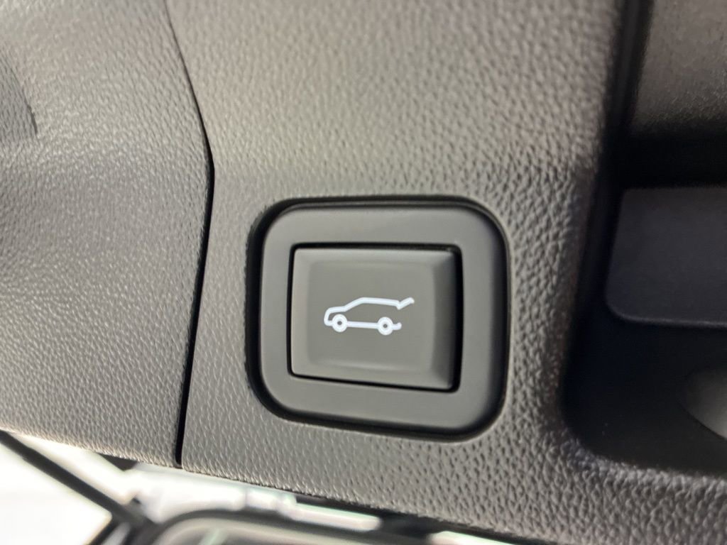 Used 2021 GMC Acadia SLE w/ Driver Convenience Package image 41