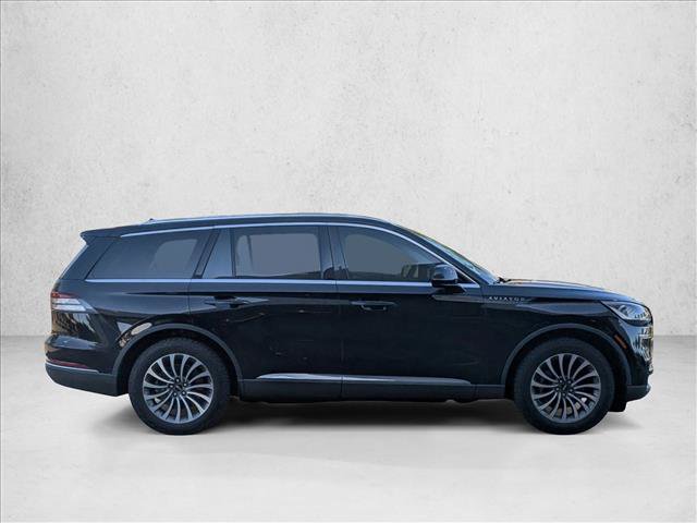 Used 2020 Lincoln Aviator Reserve w/ Elements Package Plus AWD/4WD image 4