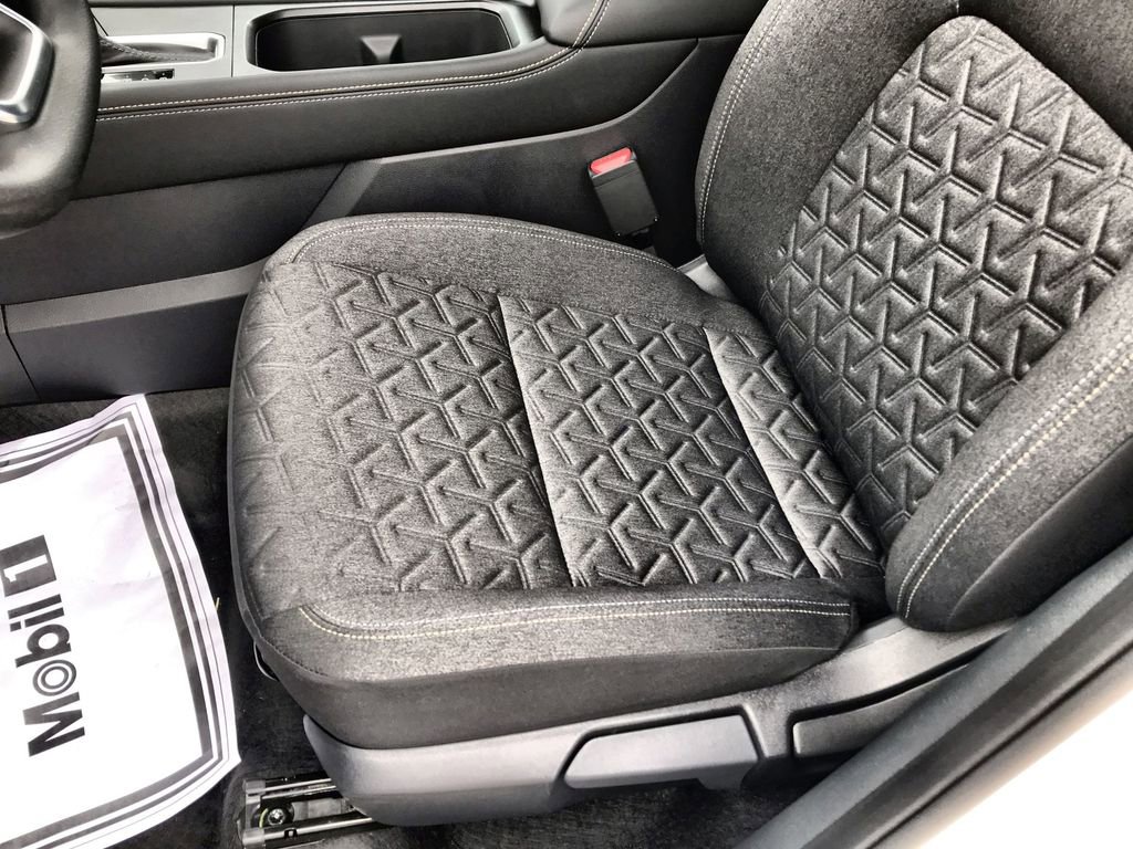 New 2025 Nissan Kicks SV w/ SV Premium Package AWD/4WD image 12